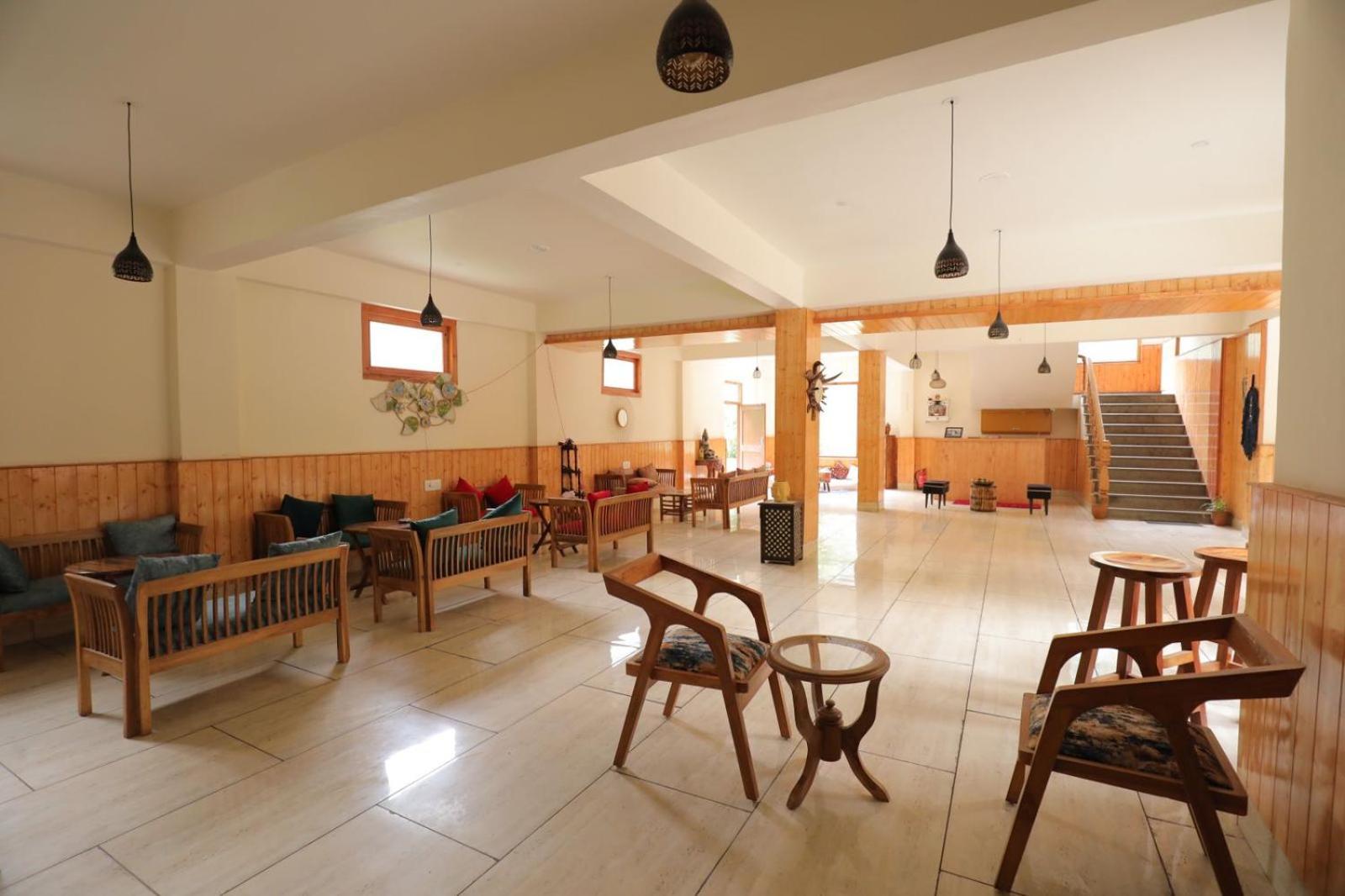 Shangri-La Rooms & Restaurant Kasol Zewnętrze zdjęcie