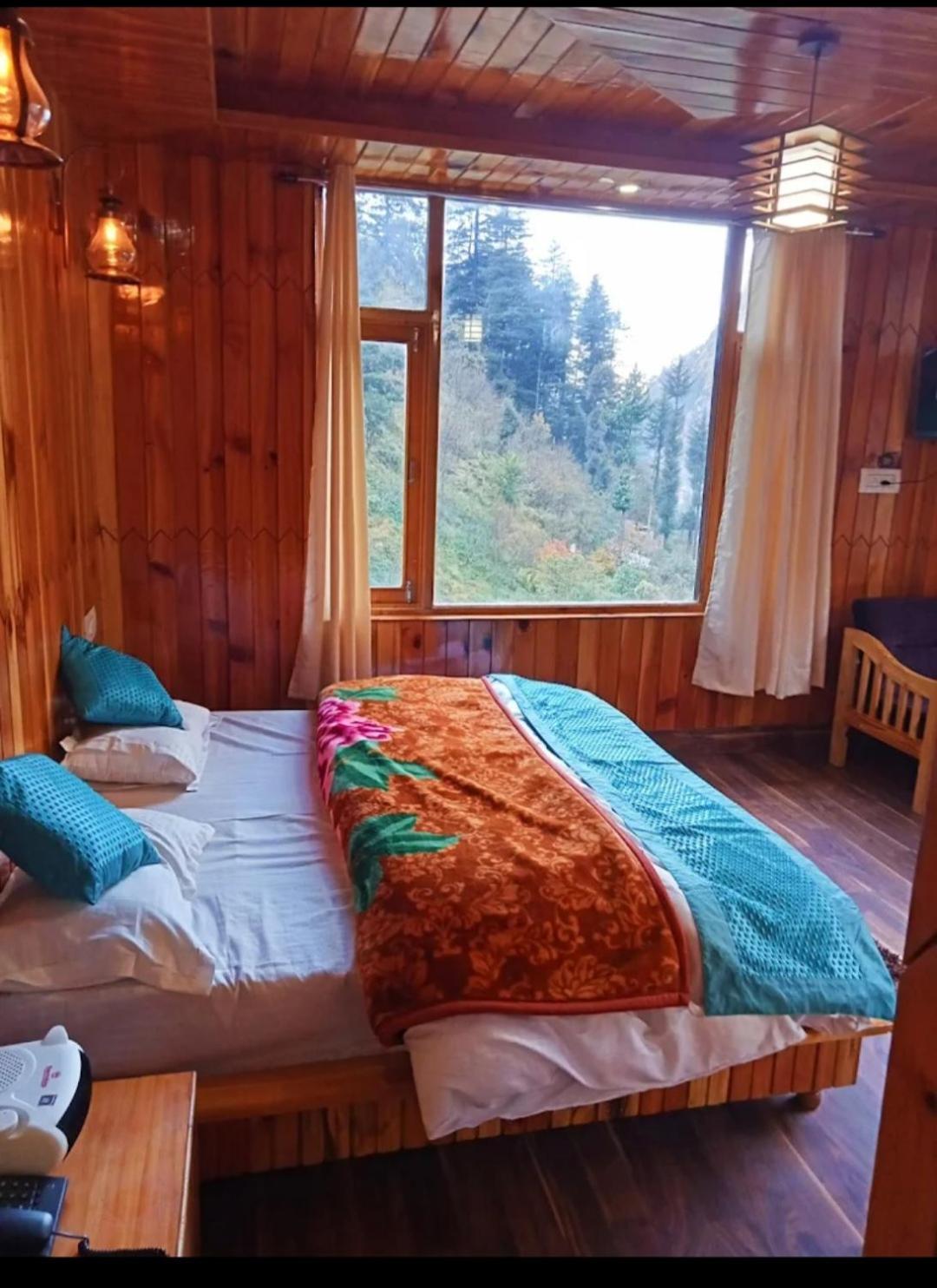 Shangri-La Rooms & Restaurant Kasol Zewnętrze zdjęcie